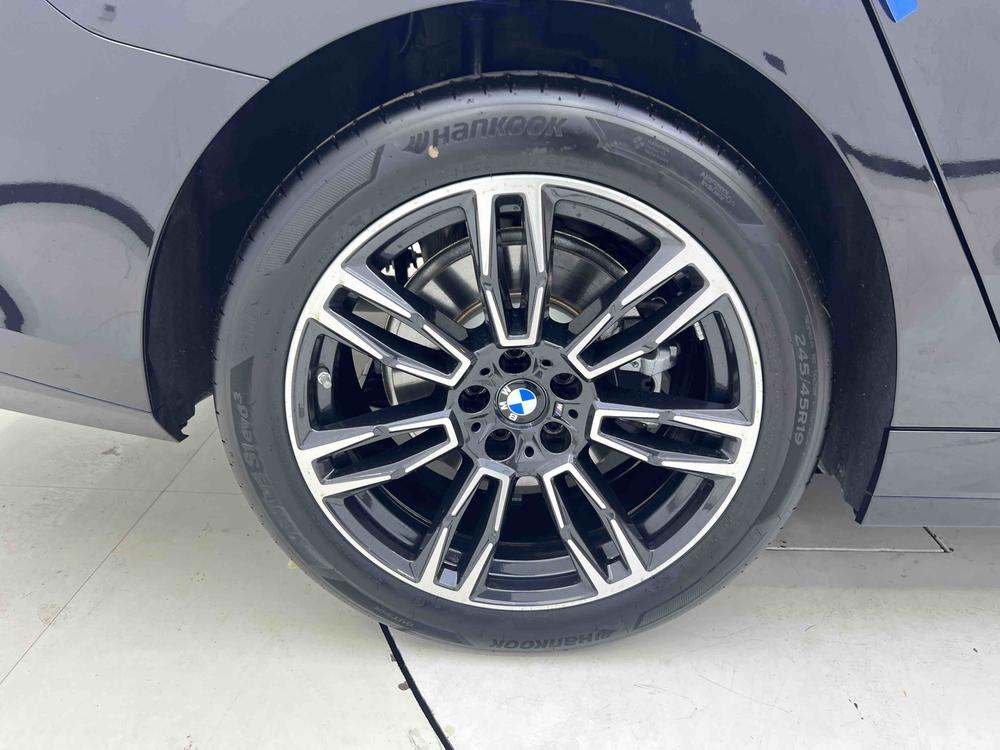 BMW BMW 5-Series