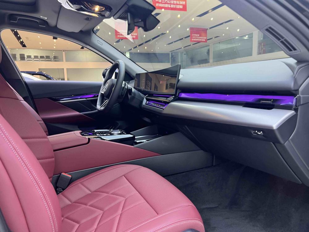 BMW BMW 5-Series
