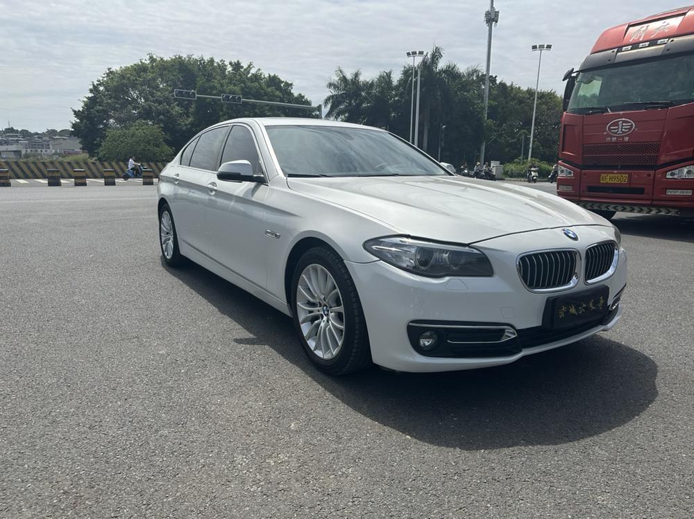 BMW BMW 5-Series