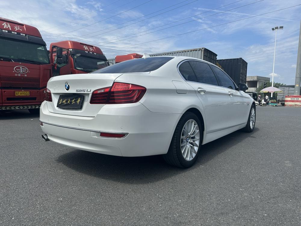BMW BMW 5-Series