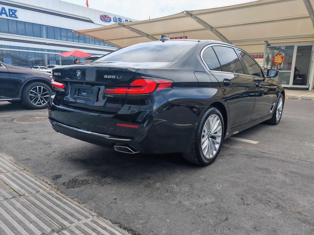BMW BMW 5-Series