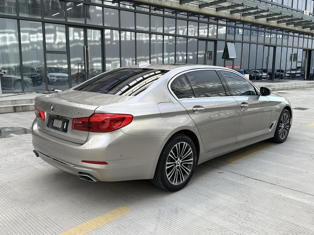 BMW BMW 5-Series