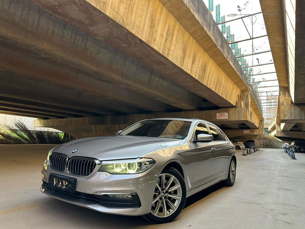 BMW BMW 5-Series