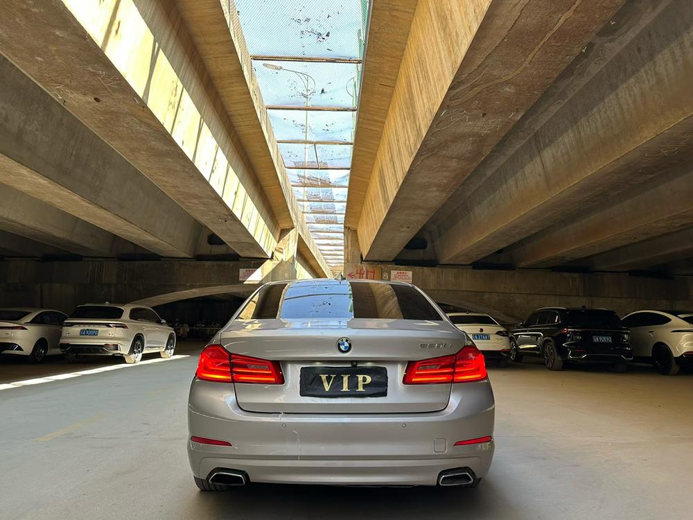 BMW BMW 5-Series
