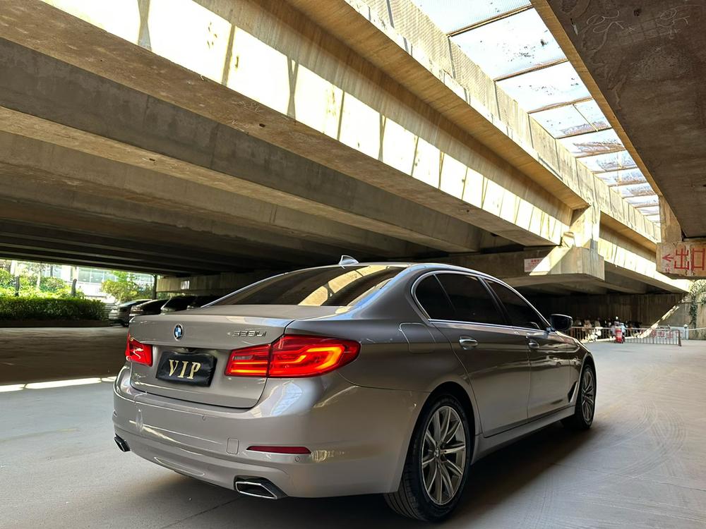 BMW BMW 5-Series