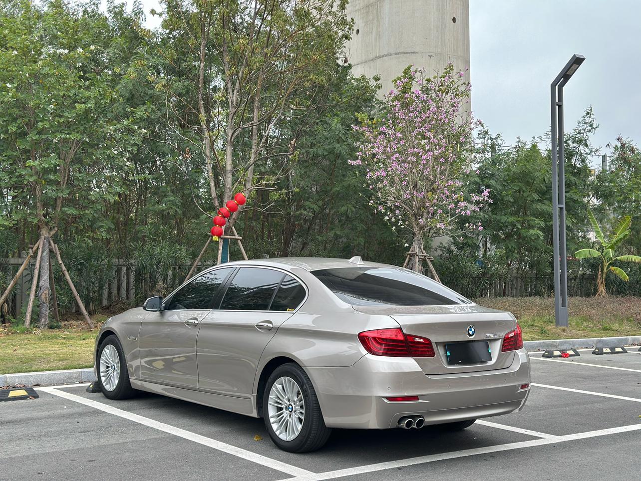 BMW BMW 5-Series