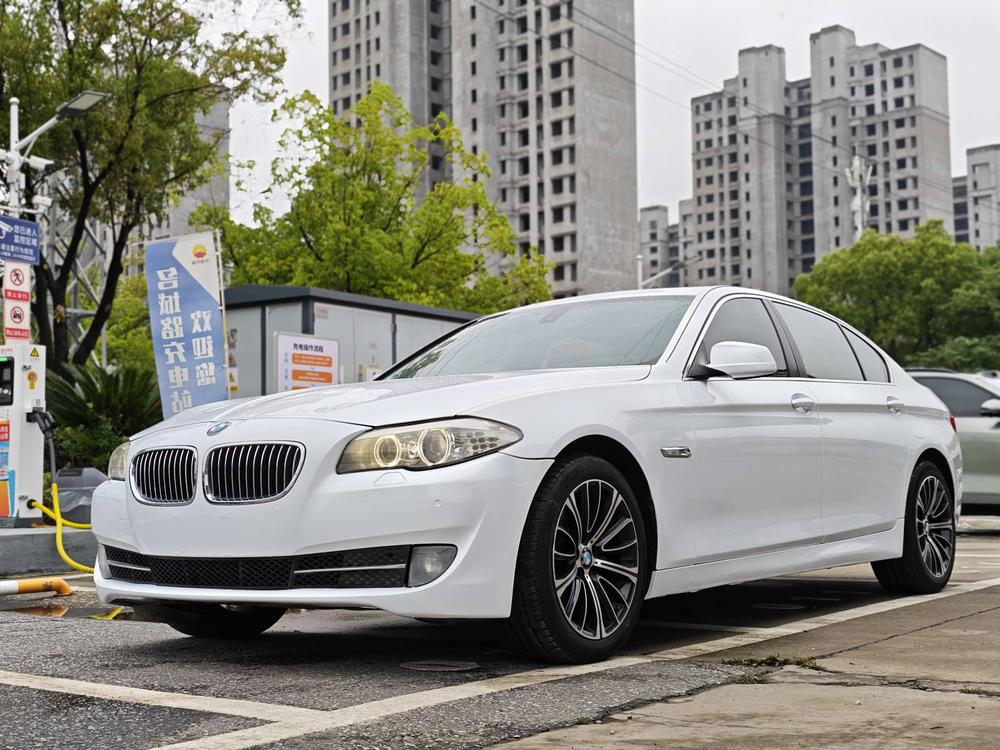 BMW BMW 5-Series