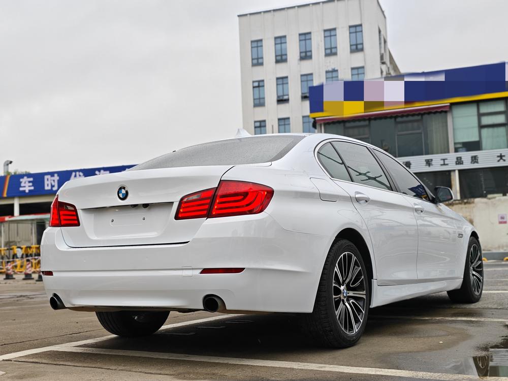 BMW BMW 5-Series