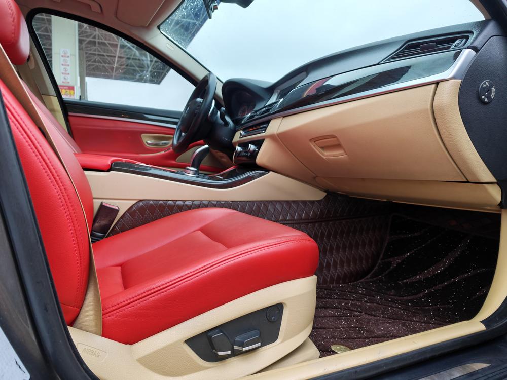 BMW BMW 5-Series
