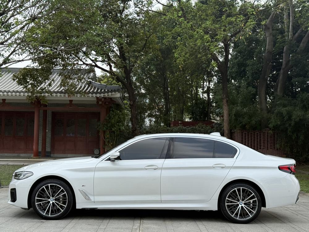 BMW BMW 5-Series