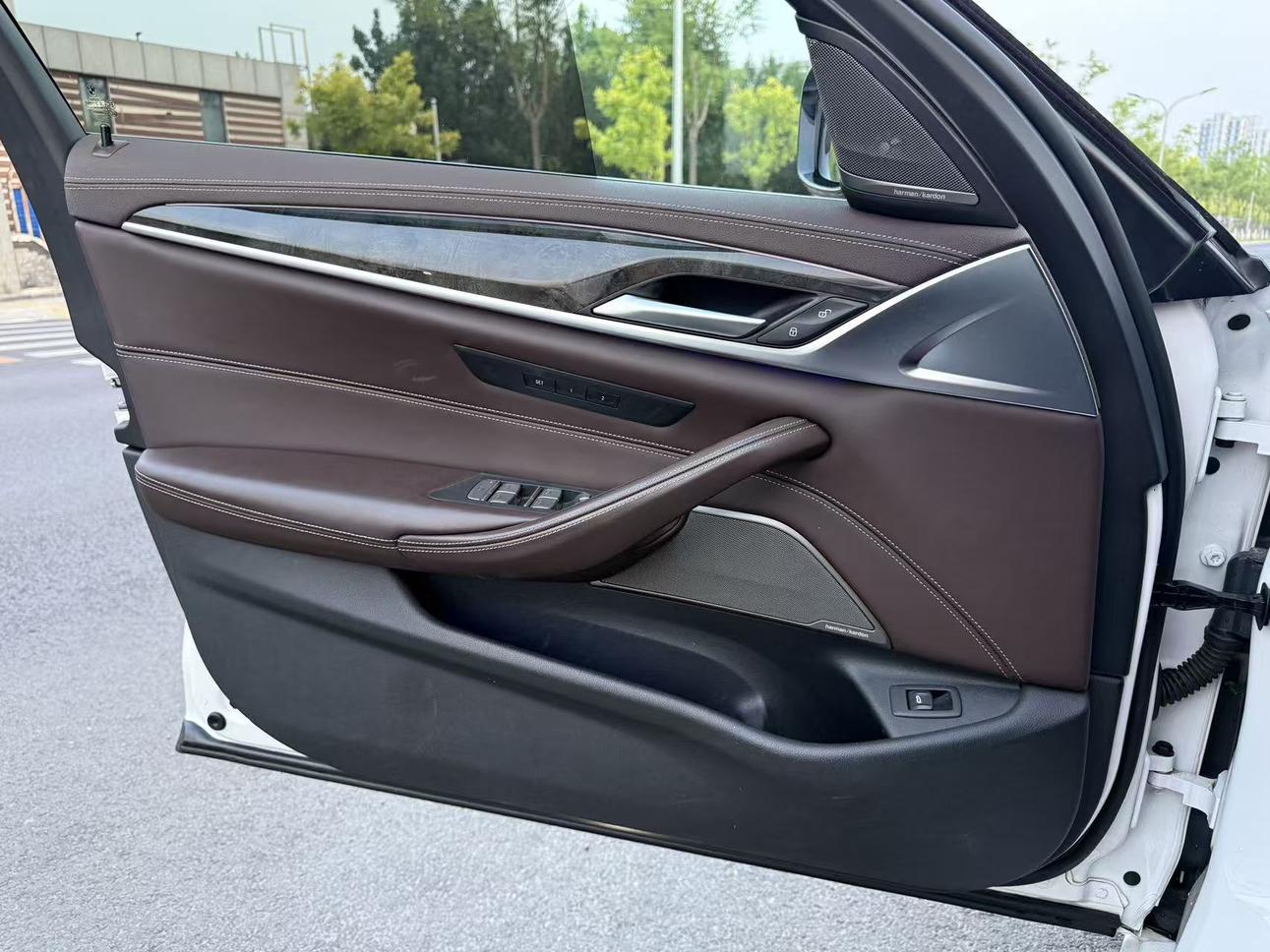 BMW BMW 5-Series