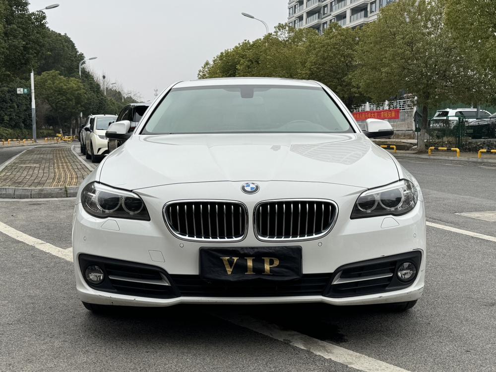 BMW BMW 5-Series