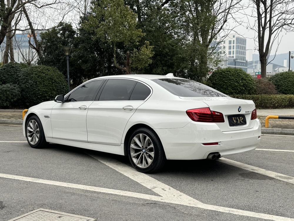 BMW BMW 5-Series