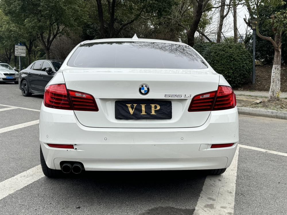 BMW BMW 5-Series