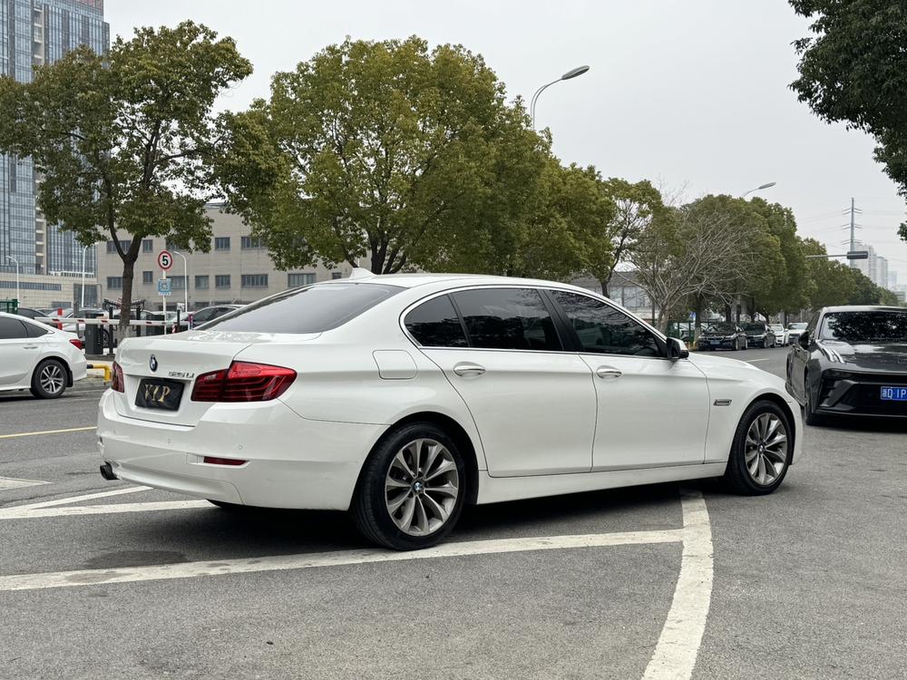 BMW BMW 5-Series