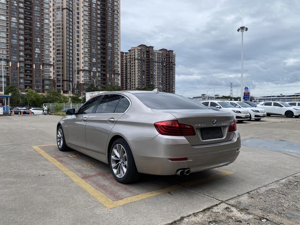 BMW BMW 5-Series