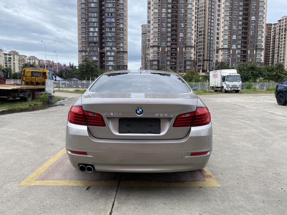 BMW BMW 5-Series