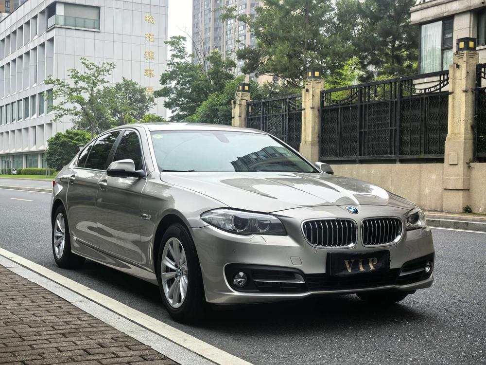 BMW BMW 5-Series