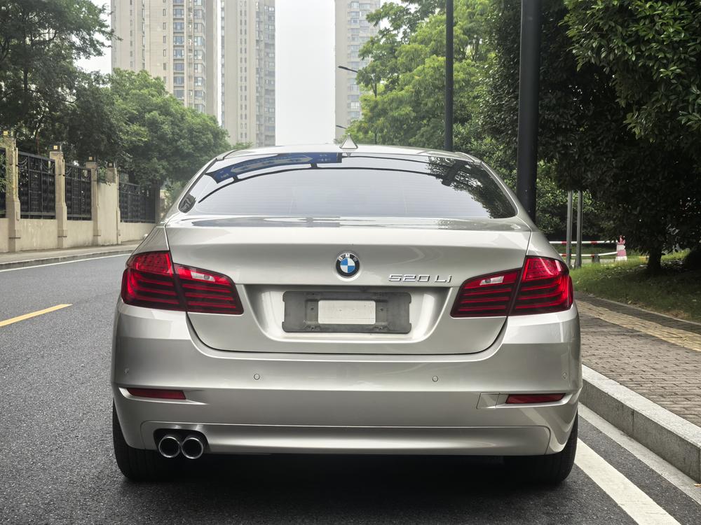 BMW BMW 5-Series