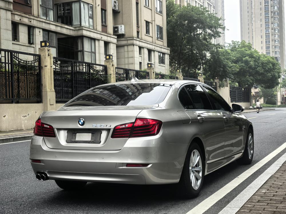 BMW BMW 5-Series
