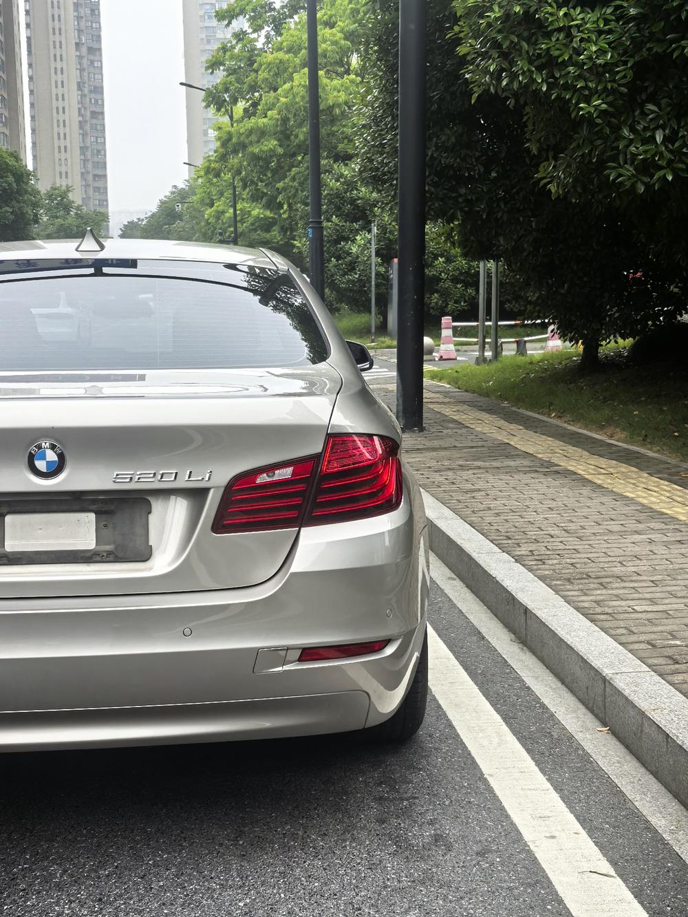 BMW BMW 5-Series