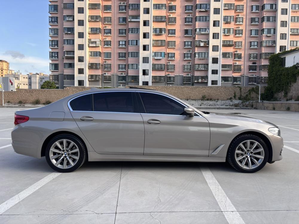 BMW BMW 5-Series