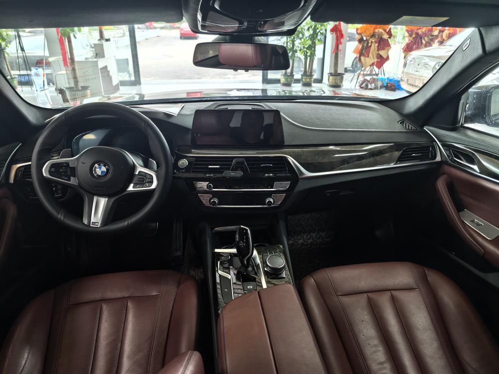 BMW BMW 5-Series