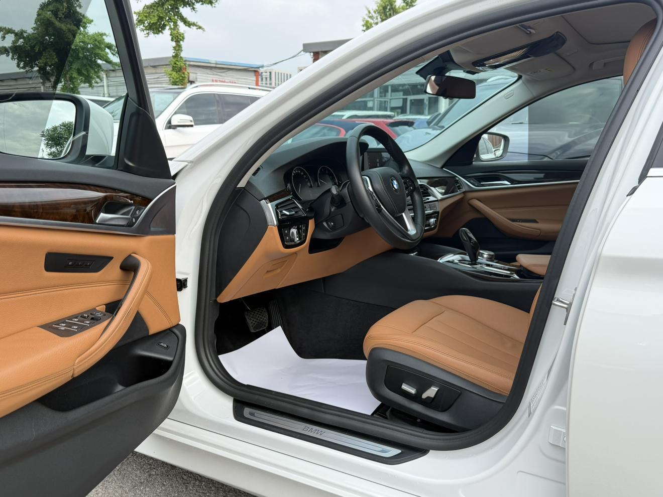 BMW BMW 5-Series