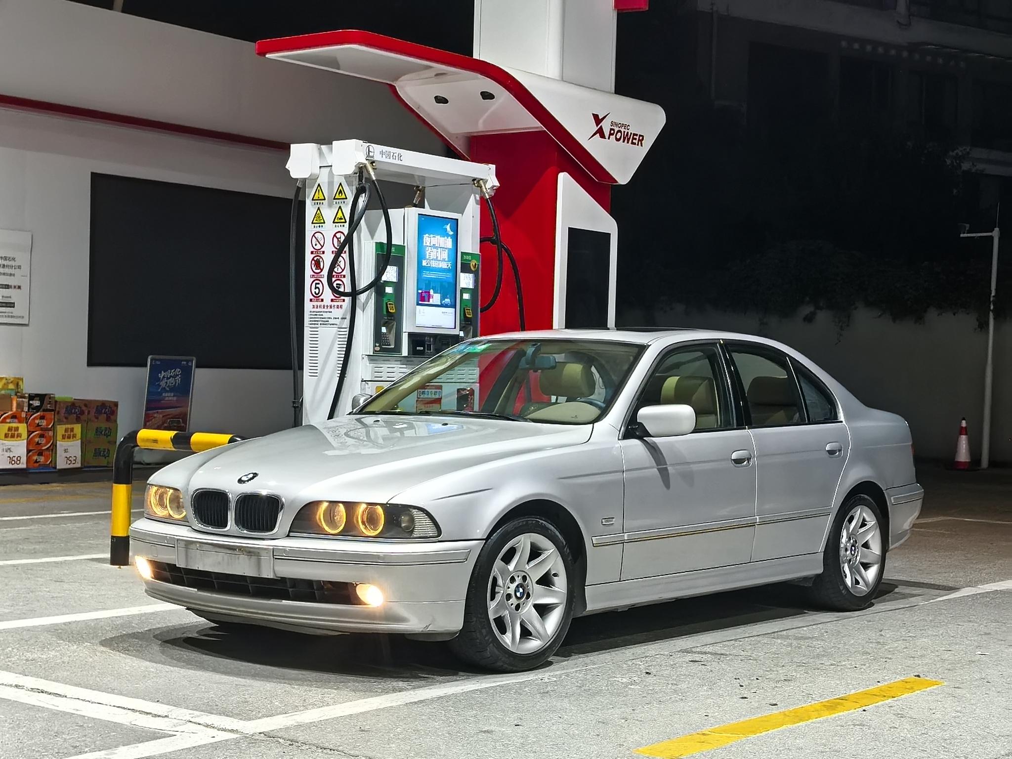 BMW BMW 5-Series