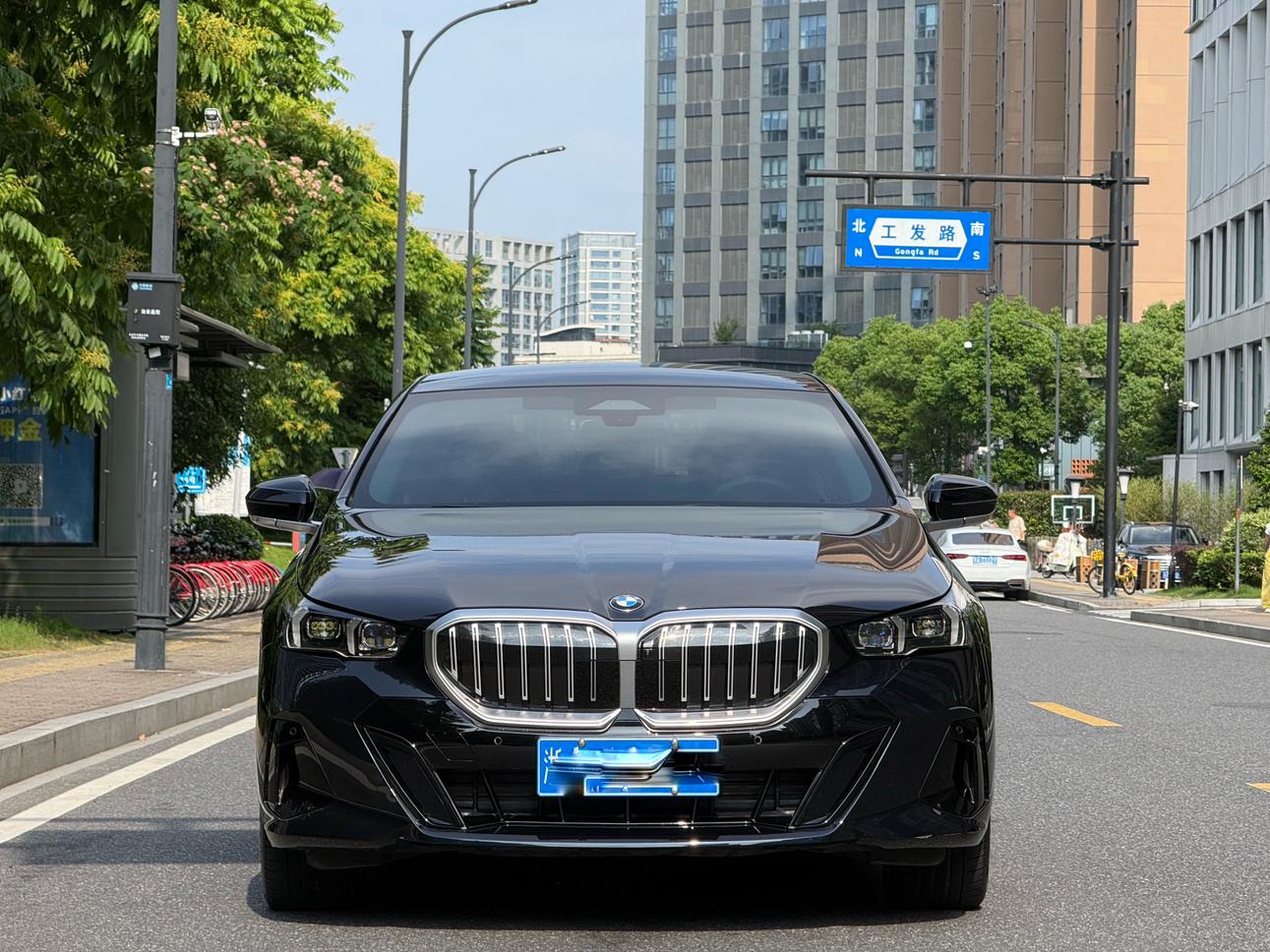 BMW BMW 5-Series