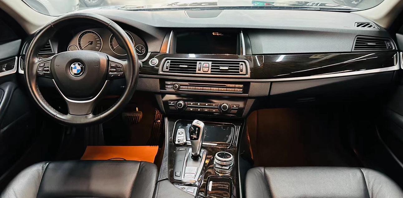 BMW BMW 5-Series