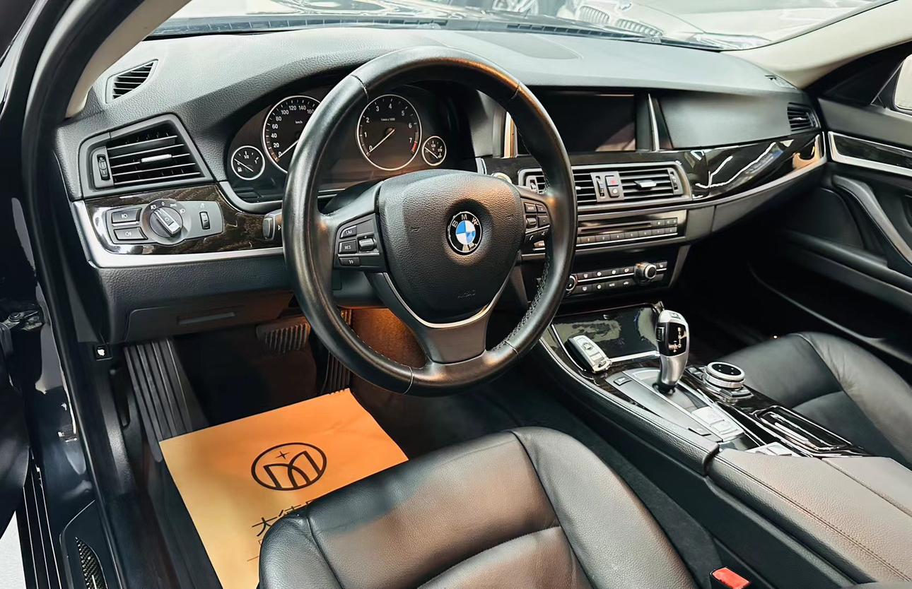 BMW BMW 5-Series
