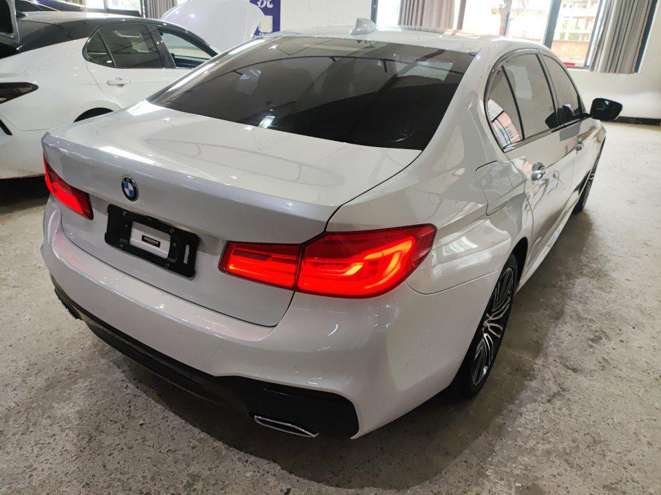 BMW BMW 5-Series