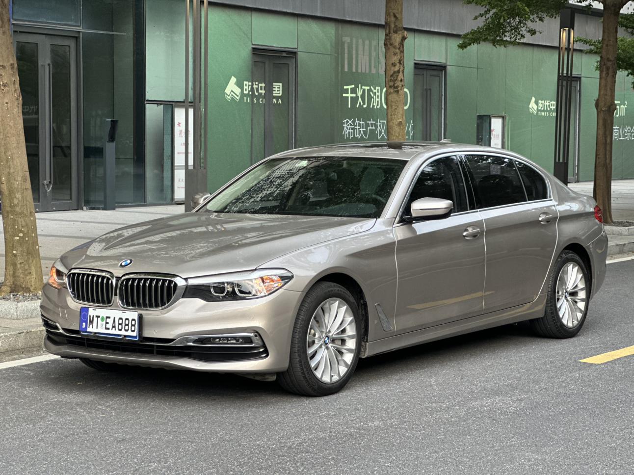 BMW BMW 5-Series