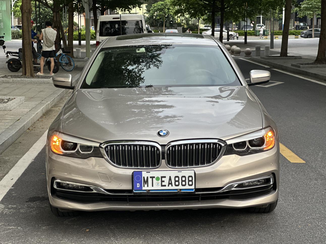 BMW BMW 5-Series