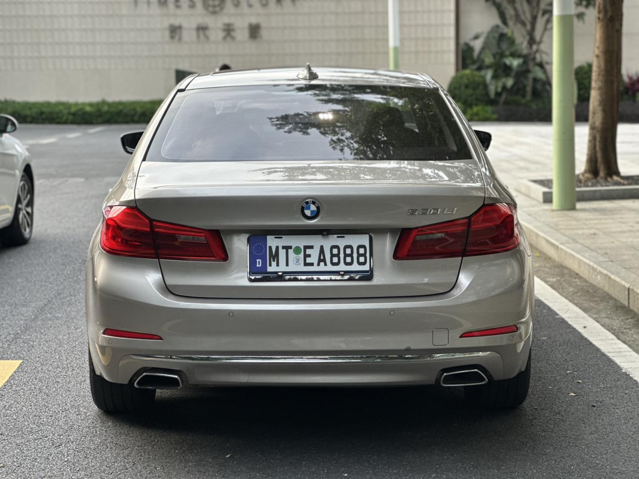 BMW BMW 5-Series