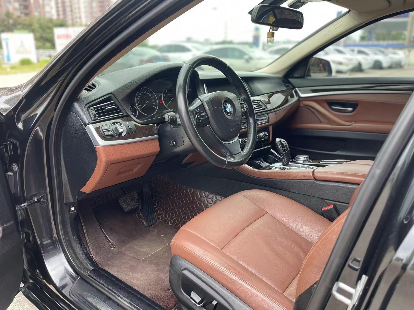 BMW BMW 5-Series