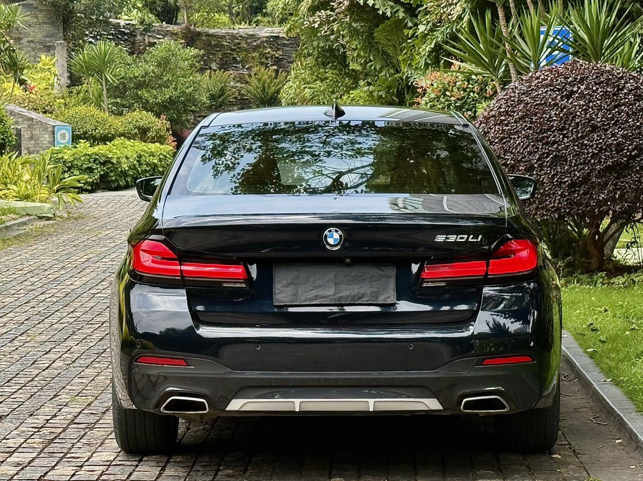 BMW BMW 5-Series