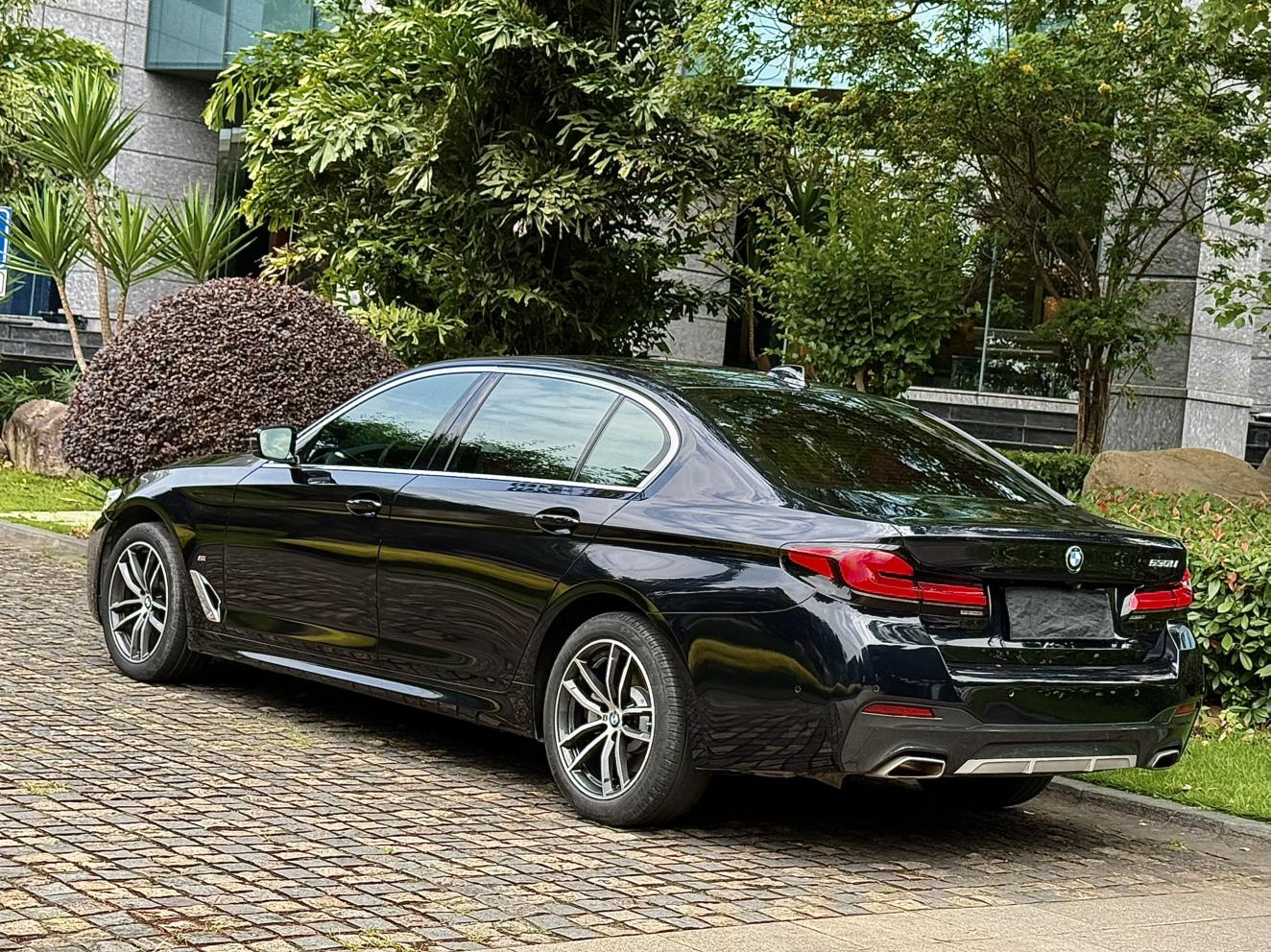 BMW BMW 5-Series