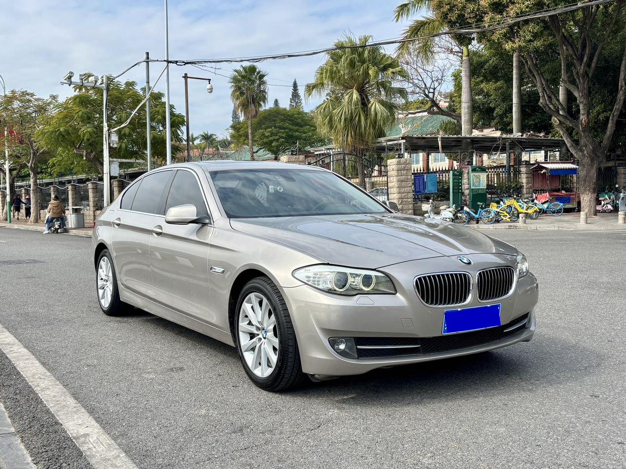 BMW BMW 5-Series
