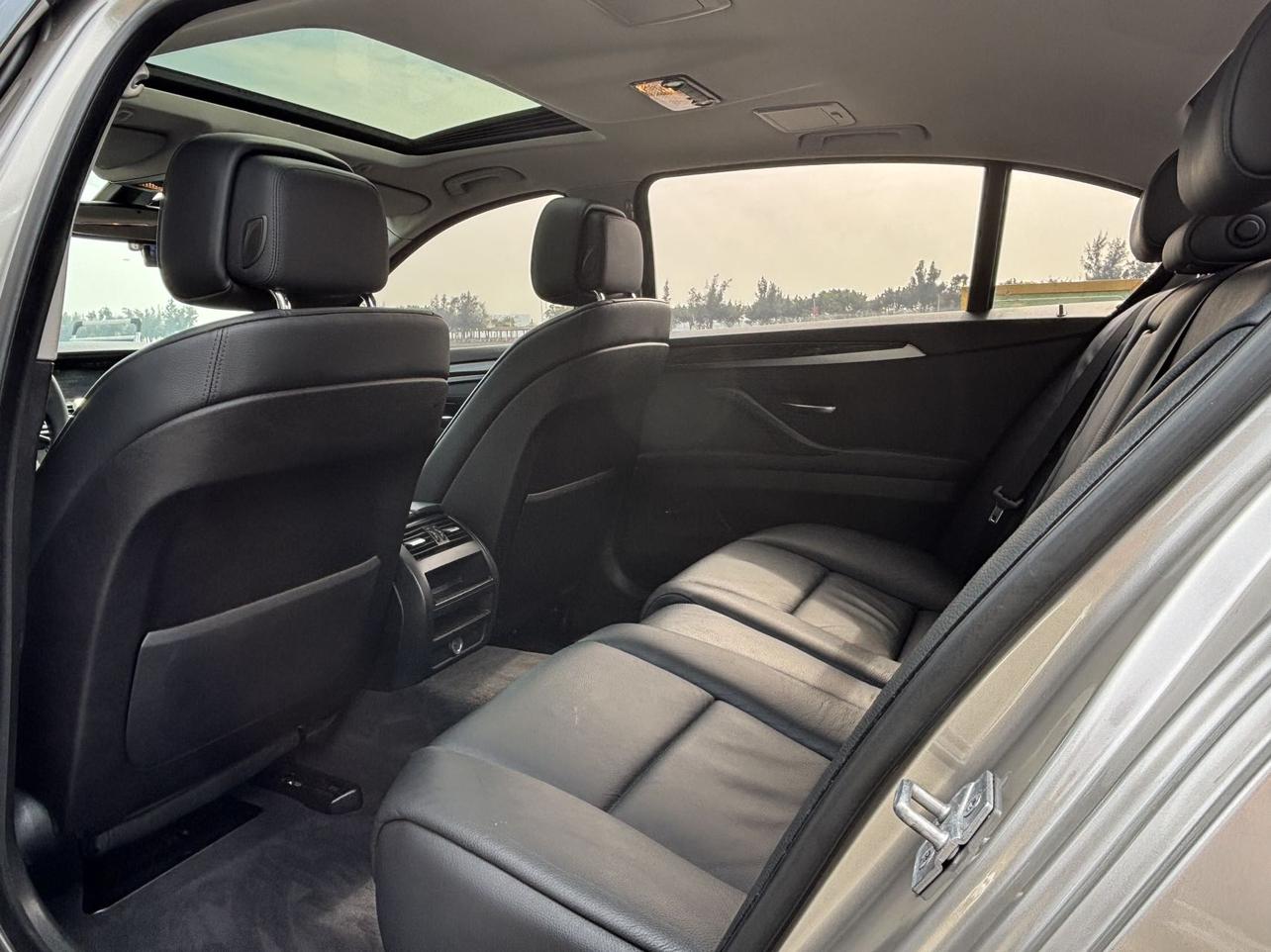 BMW BMW 5-Series