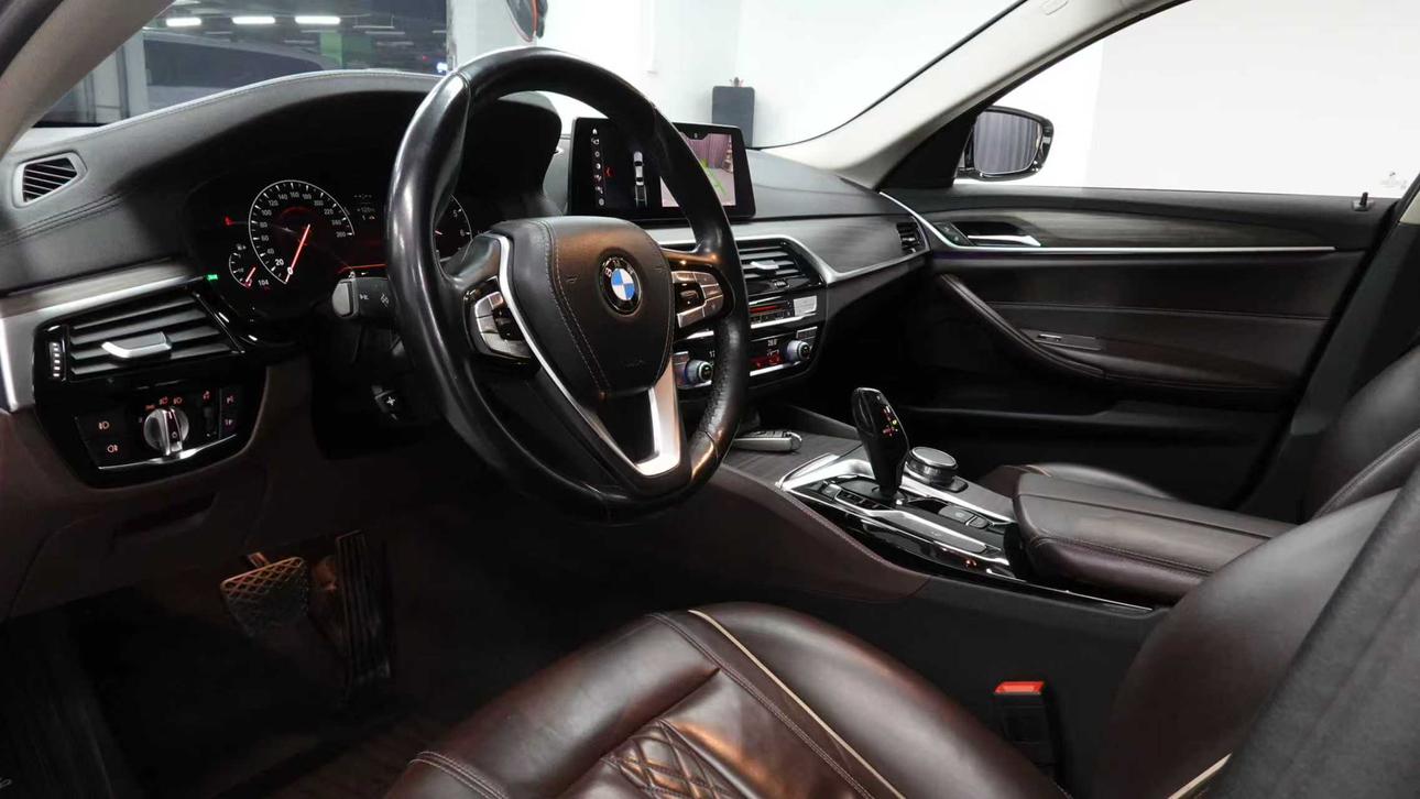 BMW BMW 5-Series