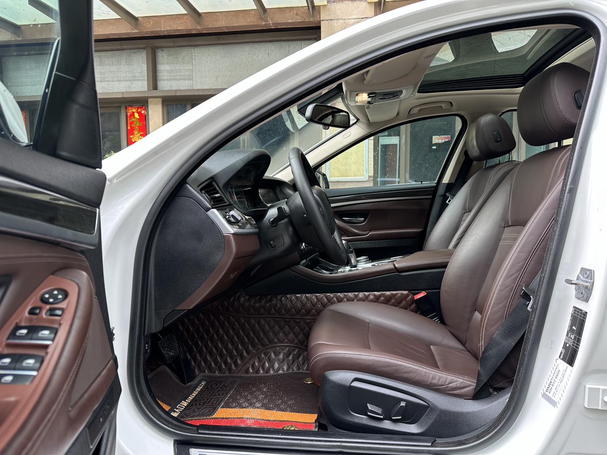 BMW BMW 5-Series
