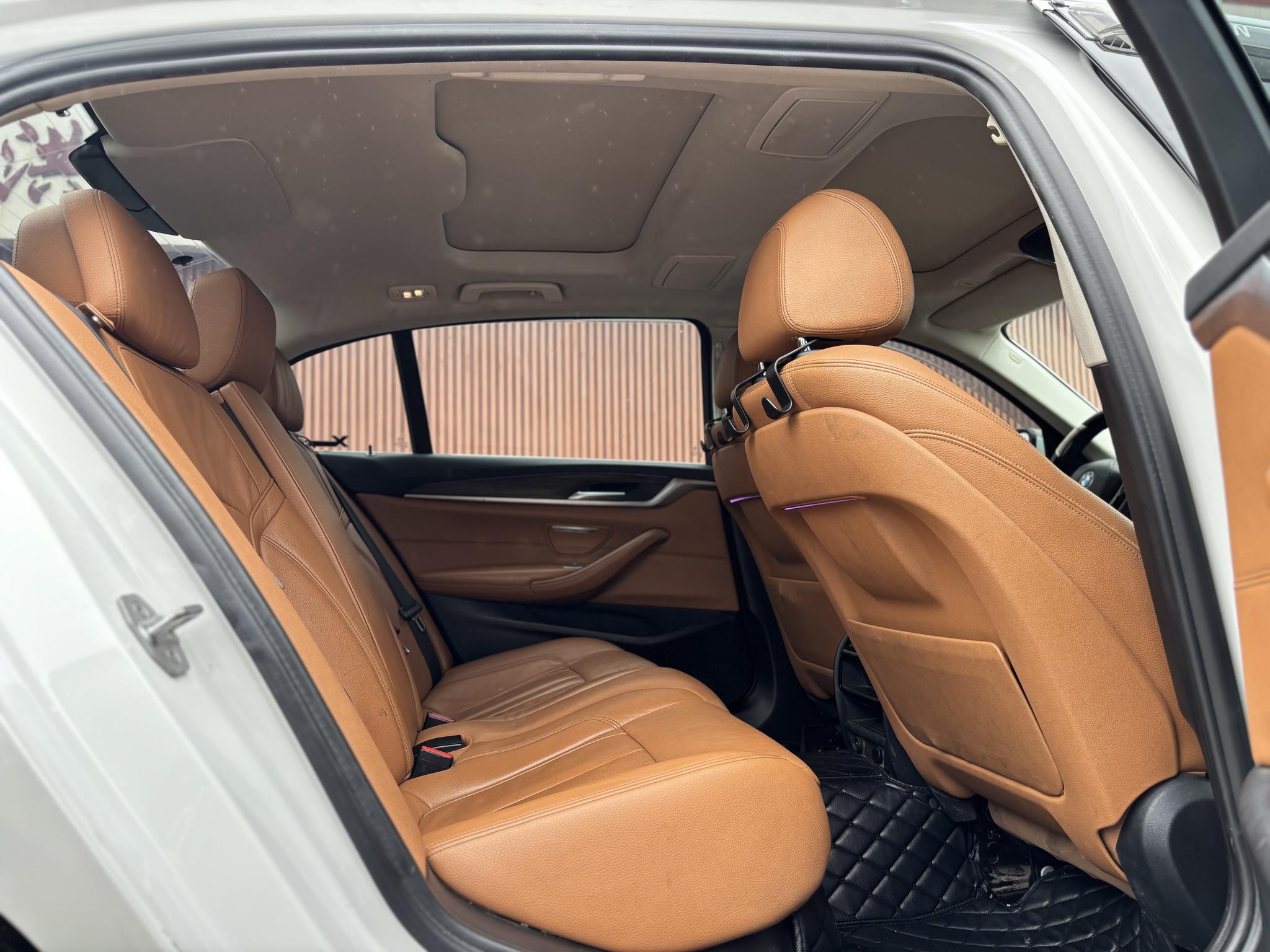 BMW BMW 5-Series