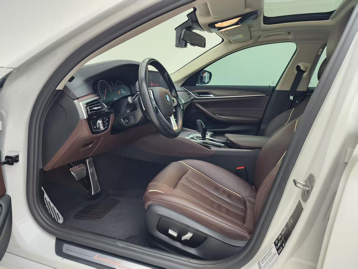 BMW BMW 5-Series