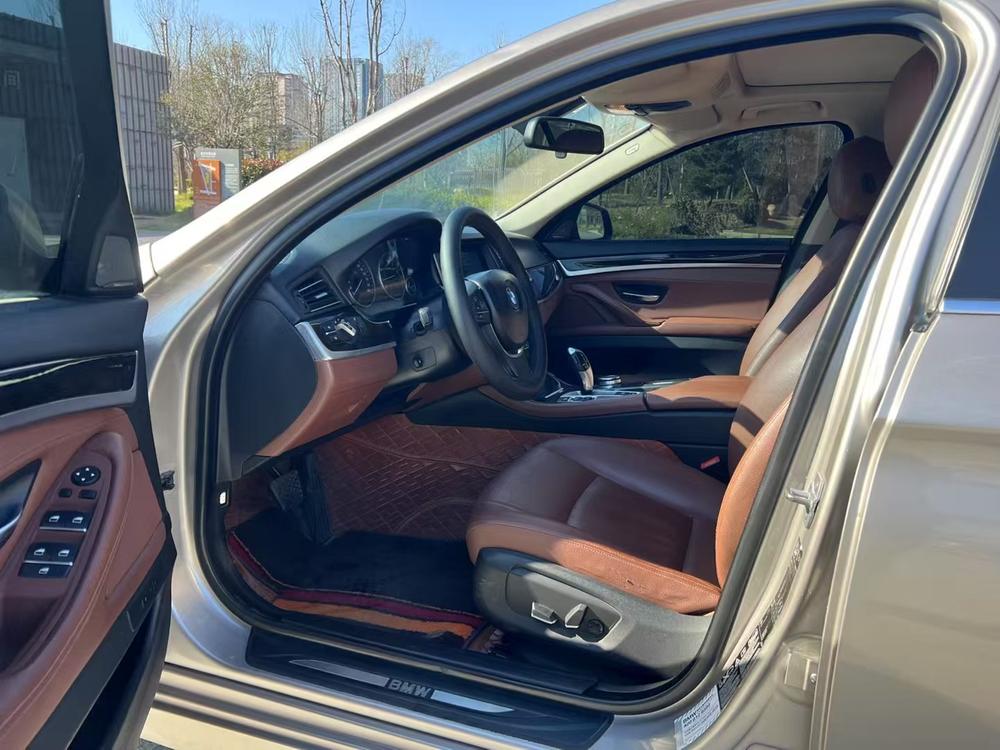 BMW BMW 5-Series