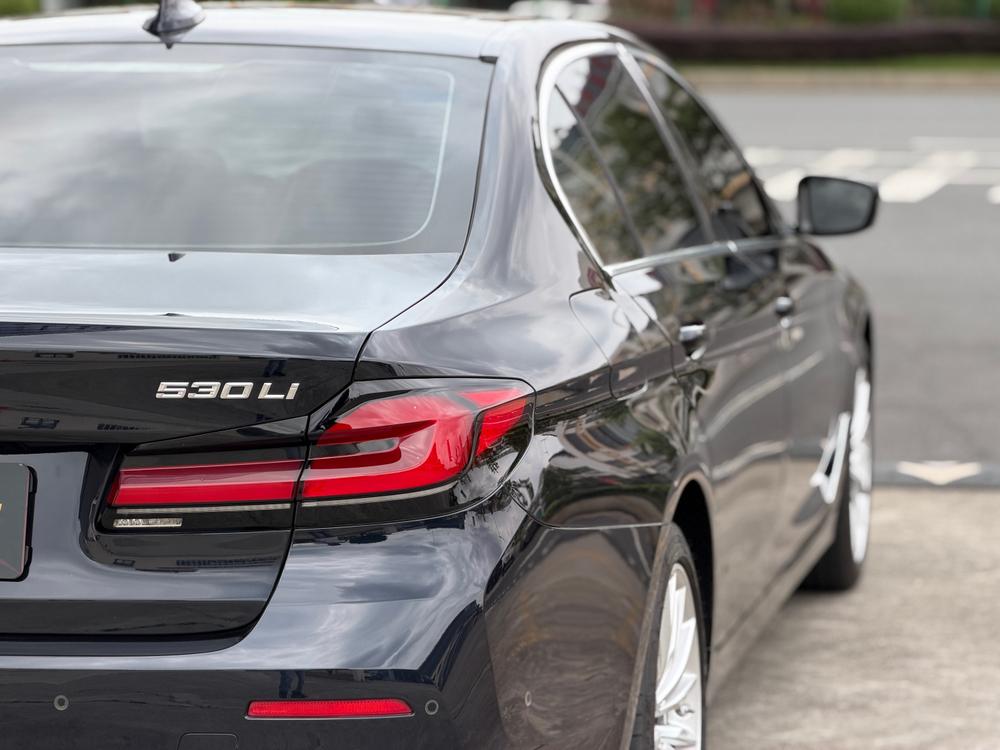 BMW BMW 5-Series