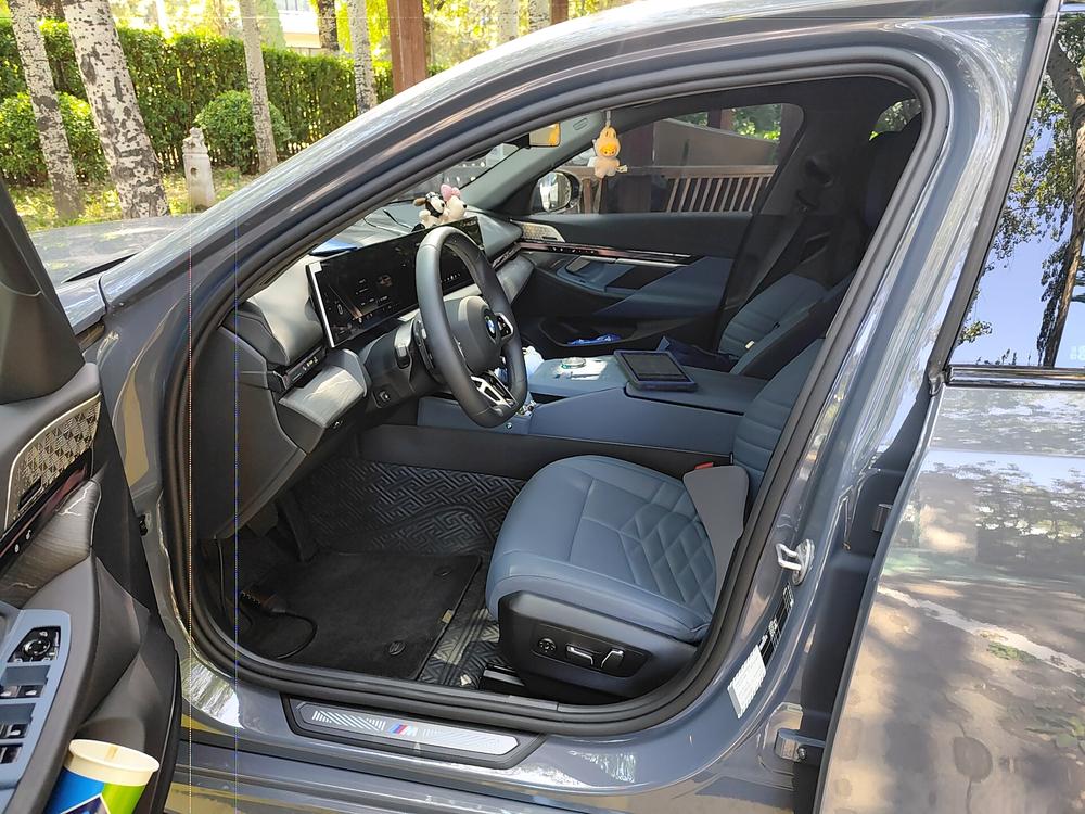 BMW BMW 5-Series