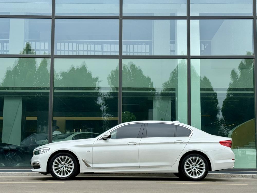 BMW BMW 5-Series