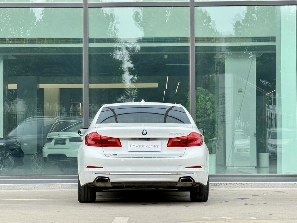 BMW BMW 5-Series